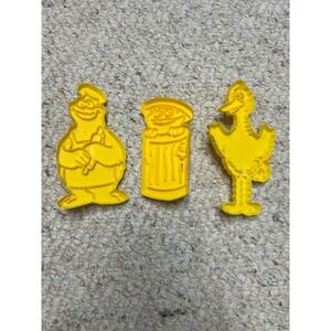 Vintage Sesame Street Cookie Cutter Set Yellow Big Bird Oscar Cookie Monster 3pc